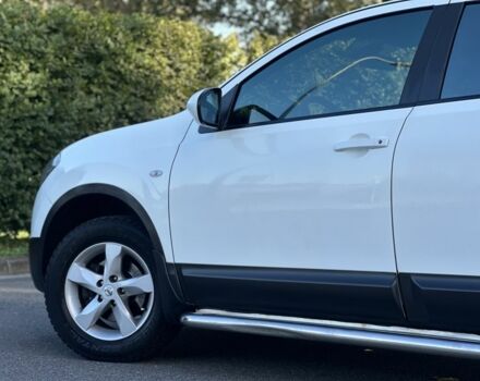 Белый Ниссан Кашкай, объемом двигателя 2 л и пробегом 152 тыс. км за 10600 $, фото 6 на Automoto.ua