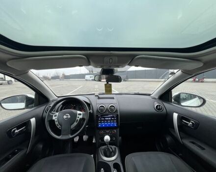 Белый Ниссан Кашкай, объемом двигателя 1.6 л и пробегом 170 тыс. км за 10555 $, фото 12 на Automoto.ua