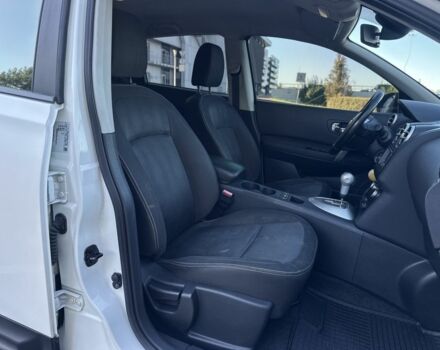 Белый Ниссан Кашкай, объемом двигателя 2 л и пробегом 152 тыс. км за 10600 $, фото 23 на Automoto.ua