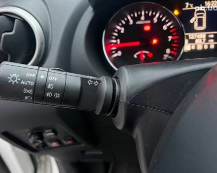 Белый Ниссан Кашкай, объемом двигателя 2 л и пробегом 128 тыс. км за 12490 $, фото 26 на Automoto.ua