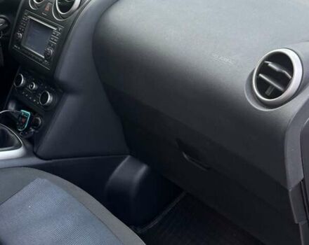 Белый Ниссан Кашкай, объемом двигателя 1.5 л и пробегом 234 тыс. км за 10500 $, фото 29 на Automoto.ua