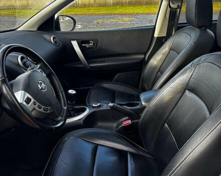 Белый Ниссан Кашкай, объемом двигателя 0 л и пробегом 191 тыс. км за 11650 $, фото 5 на Automoto.ua