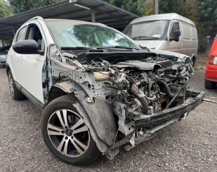 Белый Ниссан Кашкай, объемом двигателя 2 л и пробегом 180 тыс. км за 5999 $, фото 6 на Automoto.ua