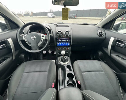 Белый Ниссан Кашкай, объемом двигателя 1.6 л и пробегом 170 тыс. км за 10555 $, фото 42 на Automoto.ua