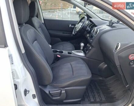 Белый Ниссан Кашкай, объемом двигателя 2 л и пробегом 132 тыс. км за 11084 $, фото 7 на Automoto.ua