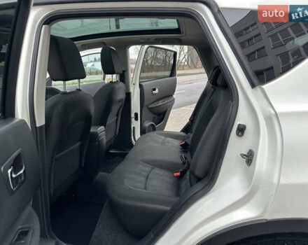 Белый Ниссан Кашкай, объемом двигателя 1.5 л и пробегом 167 тыс. км за 10499 $, фото 20 на Automoto.ua