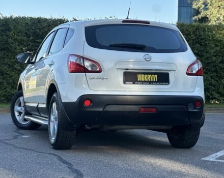 Белый Ниссан Кашкай, объемом двигателя 2 л и пробегом 152 тыс. км за 10600 $, фото 3 на Automoto.ua