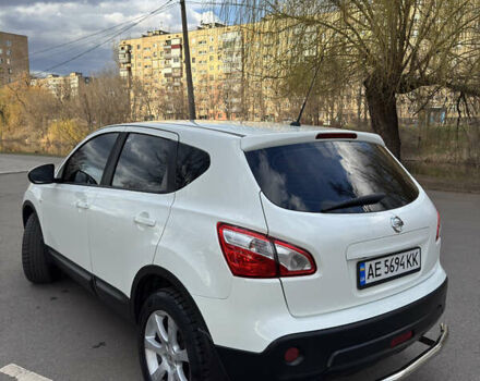 Білий Ніссан Кашкай, об'ємом двигуна 2 л та пробігом 147 тис. км за 12300 $, фото 6 на Automoto.ua