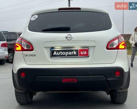 Белый Ниссан Кашкай, объемом двигателя 2 л и пробегом 128 тыс. км за 12490 $, фото 7 на Automoto.ua