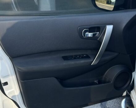 Белый Ниссан Кашкай, объемом двигателя 2 л и пробегом 152 тыс. км за 10600 $, фото 17 на Automoto.ua