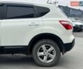 Белый Ниссан Кашкай, объемом двигателя 2 л и пробегом 128 тыс. км за 12490 $, фото 5 на Automoto.ua