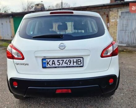 Белый Ниссан Кашкай, объемом двигателя 2 л и пробегом 115 тыс. км за 9900 $, фото 6 на Automoto.ua