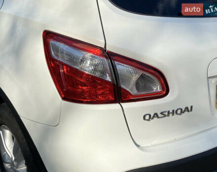 Білий Ніссан Кашкай, об'ємом двигуна 1.5 л та пробігом 194 тис. км за 9500 $, фото 12 на Automoto.ua