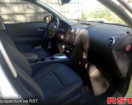 Белый Ниссан Кашкай, объемом двигателя 2 л и пробегом 150 тыс. км за 11900 $, фото 9 на Automoto.ua