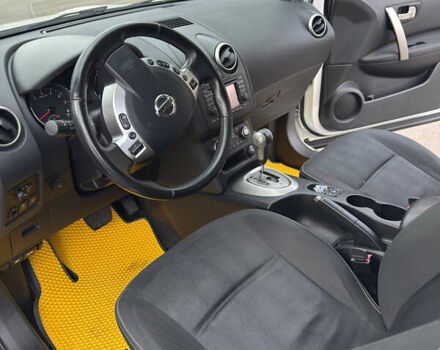 Білий Ніссан Кашкай, об'ємом двигуна 2 л та пробігом 147 тис. км за 12300 $, фото 12 на Automoto.ua