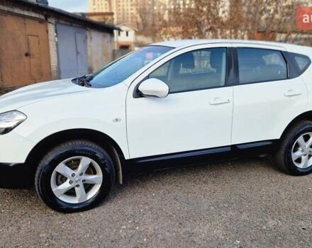 Білий Ніссан Кашкай, об'ємом двигуна 2 л та пробігом 115 тис. км за 9900 $, фото 2 на Automoto.ua