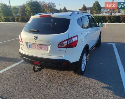 Белый Ниссан Кашкай, объемом двигателя 1.5 л и пробегом 245 тыс. км за 10800 $, фото 5 на Automoto.ua
