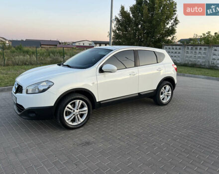 Белый Ниссан Кашкай, объемом двигателя 1.5 л и пробегом 230 тыс. км за 10250 $, фото 23 на Automoto.ua