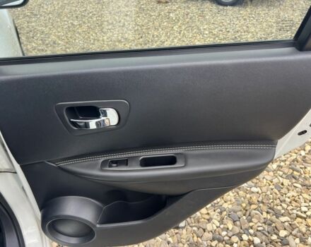 Белый Ниссан Кашкай, объемом двигателя 2 л и пробегом 215 тыс. км за 10499 $, фото 17 на Automoto.ua