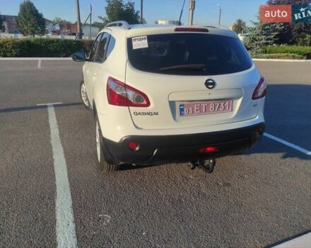 Белый Ниссан Кашкай, объемом двигателя 1.5 л и пробегом 245 тыс. км за 10800 $, фото 7 на Automoto.ua