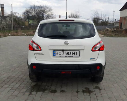 Білий Ніссан Кашкай, об'ємом двигуна 1.6 л та пробігом 219 тис. км за 10300 $, фото 9 на Automoto.ua