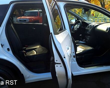 Белый Ниссан Кашкай, объемом двигателя 2 л и пробегом 215 тыс. км за 11700 $, фото 10 на Automoto.ua