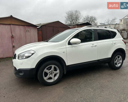 Белый Ниссан Кашкай, объемом двигателя 1.5 л и пробегом 229 тыс. км за 10650 $, фото 7 на Automoto.ua