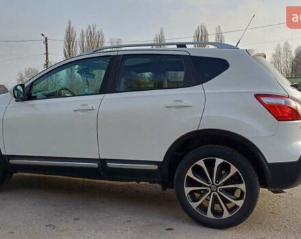 Белый Ниссан Кашкай, объемом двигателя 1.6 л и пробегом 227 тыс. км за 10800 $, фото 14 на Automoto.ua