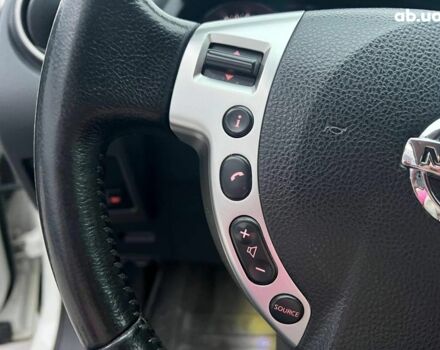 Белый Ниссан Кашкай, объемом двигателя 2 л и пробегом 128 тыс. км за 12490 $, фото 24 на Automoto.ua