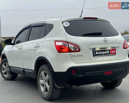 Белый Ниссан Кашкай, объемом двигателя 2 л и пробегом 128 тыс. км за 12490 $, фото 6 на Automoto.ua