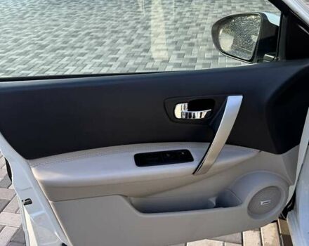 Білий Ніссан Кашкай, об'ємом двигуна 2 л та пробігом 161 тис. км за 10950 $, фото 15 на Automoto.ua