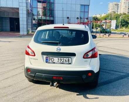 Белый Ниссан Кашкай, объемом двигателя 2 л и пробегом 225 тыс. км за 6500 $, фото 2 на Automoto.ua