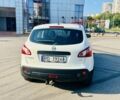 Белый Ниссан Кашкай, объемом двигателя 2 л и пробегом 225 тыс. км за 6500 $, фото 2 на Automoto.ua