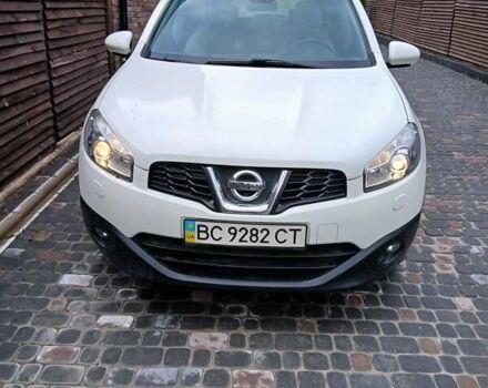 Белый Ниссан Кашкай, объемом двигателя 2 л и пробегом 97 тыс. км за 11628 $, фото 5 на Automoto.ua