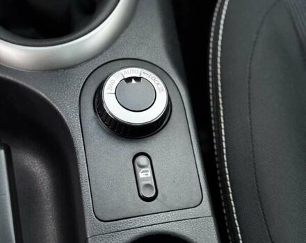 Белый Ниссан Кашкай, объемом двигателя 1.6 л и пробегом 174 тыс. км за 12999 $, фото 117 на Automoto.ua