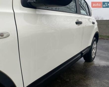 Белый Ниссан Кашкай, объемом двигателя 1.6 л и пробегом 220 тыс. км за 9800 $, фото 29 на Automoto.ua