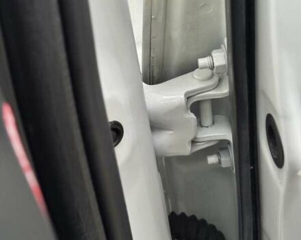 Белый Ниссан Кашкай, объемом двигателя 1.6 л и пробегом 174 тыс. км за 12999 $, фото 127 на Automoto.ua