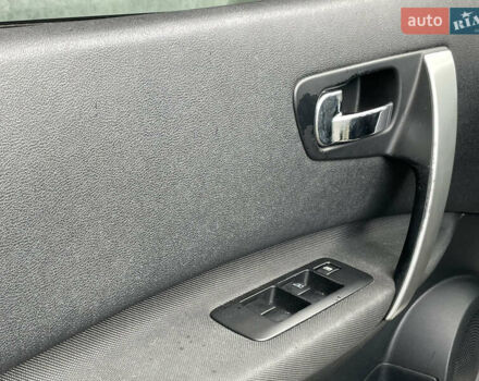 Білий Ніссан Кашкай, об'ємом двигуна 1.6 л та пробігом 156 тис. км за 9990 $, фото 22 на Automoto.ua
