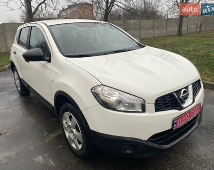 Белый Ниссан Кашкай, объемом двигателя 1.6 л и пробегом 220 тыс. км за 9800 $, фото 1 на Automoto.ua