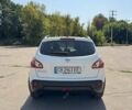 Белый Ниссан Кашкай, объемом двигателя 1.6 л и пробегом 111 тыс. км за 12000 $, фото 7 на Automoto.ua