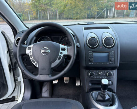 Ниссан Кашкай 2012 в Житомире на Automoto.ua Белый Ниссан Кашкай, объемом двигателя 1.5 л и пробегом 212 тыс. км за 11899 $, фото 48 на Automoto.ua