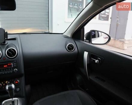 Білий Ніссан Кашкай, об'ємом двигуна 2 л та пробігом 130 тис. км за 11900 $, фото 12 на Automoto.ua