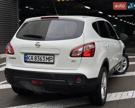 Белый Ниссан Кашкай, объемом двигателя 1.5 л и пробегом 277 тыс. км за 9300 $, фото 6 на Automoto.ua