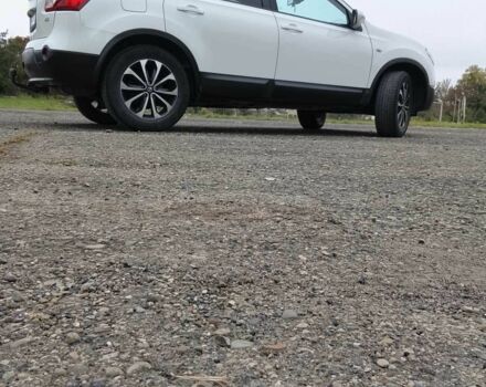 Белый Ниссан Кашкай, объемом двигателя 1.5 л и пробегом 203 тыс. км за 9700 $, фото 3 на Automoto.ua