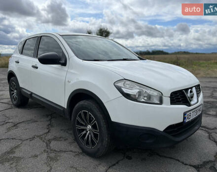 Білий Ніссан Кашкай, об'ємом двигуна 1.6 л та пробігом 198 тис. км за 9000 $, фото 3 на Automoto.ua