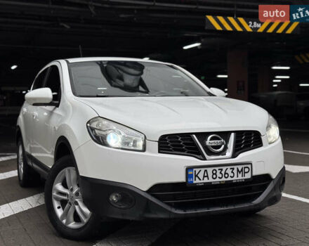 Белый Ниссан Кашкай, объемом двигателя 1.5 л и пробегом 277 тыс. км за 9300 $, фото 3 на Automoto.ua