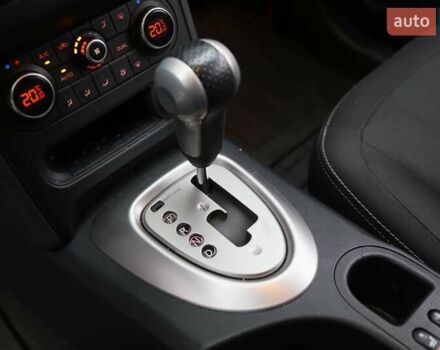 Білий Ніссан Кашкай, об'ємом двигуна 2 л та пробігом 130 тис. км за 11900 $, фото 17 на Automoto.ua