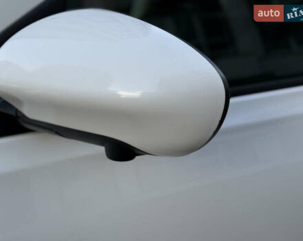 Белый Ниссан Кашкай, объемом двигателя 1.5 л и пробегом 219 тыс. км за 10899 $, фото 58 на Automoto.ua