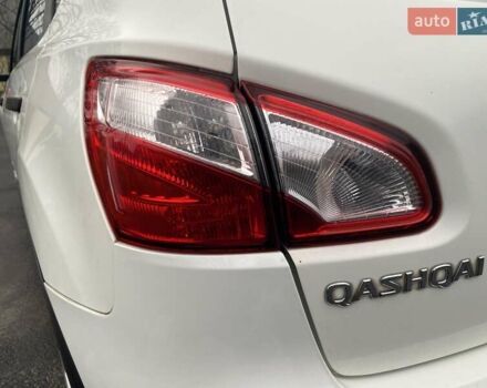 Белый Ниссан Кашкай, объемом двигателя 1.6 л и пробегом 220 тыс. км за 9800 $, фото 18 на Automoto.ua