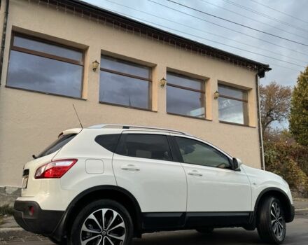 Ниссан Кашкай 2012 в Киеве на Automoto.ua Белый Ниссан Кашкай, объемом двигателя 2 л и пробегом 159 тыс. км за 11200 $, фото 1 на Automoto.ua